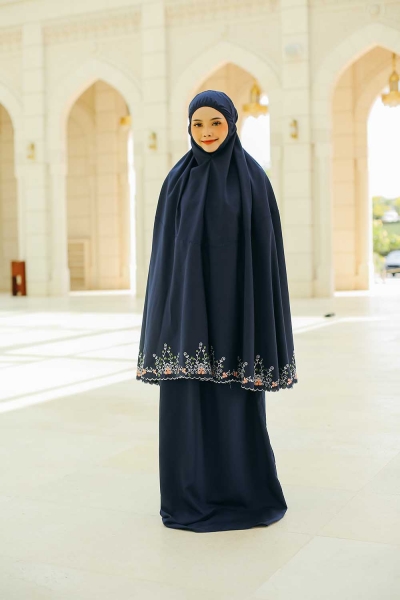 Telekung Sulam Kerawang Dark Blue